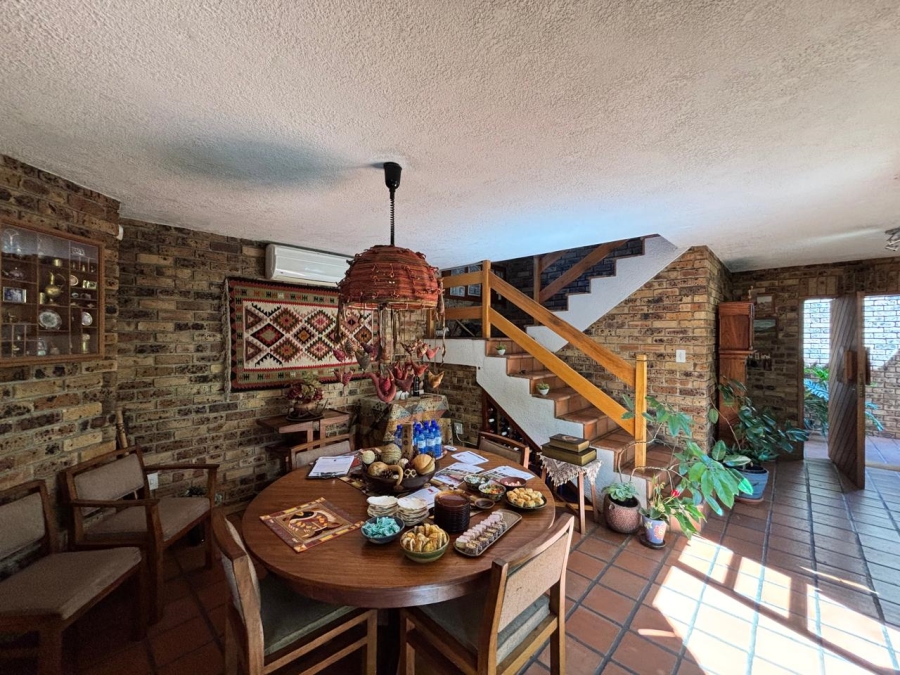 5 Bedroom Property for Sale in Heilige Akker North West